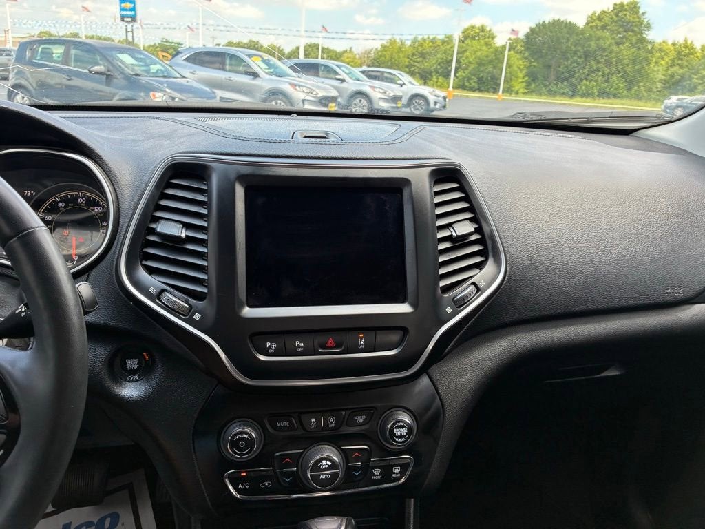 2023 Jeep Cherokee Altitude Lux