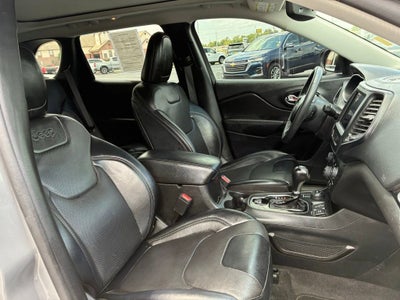 2023 Jeep Cherokee Altitude Lux