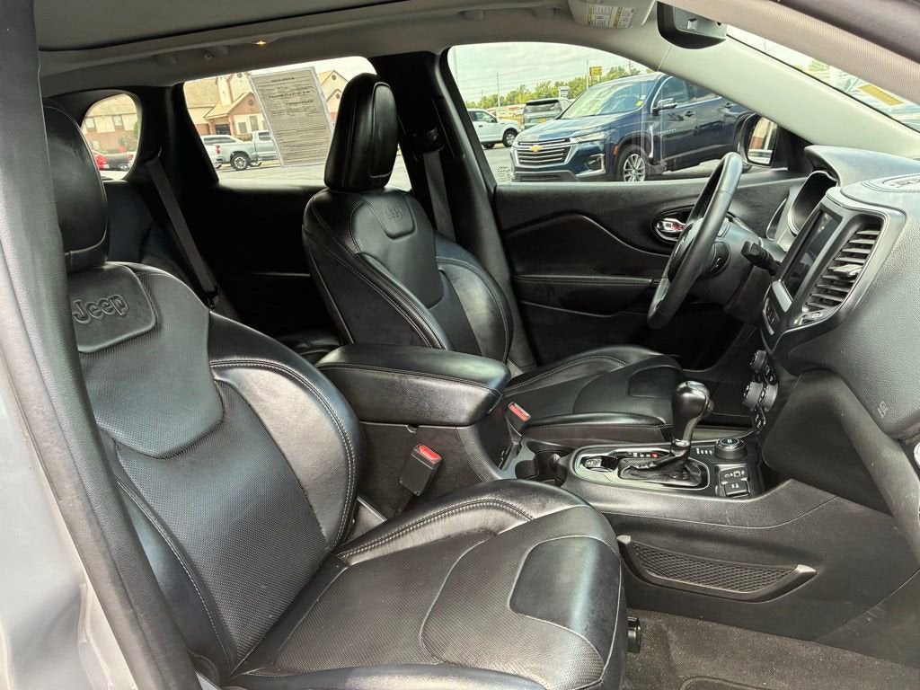 2023 Jeep Cherokee Altitude Lux