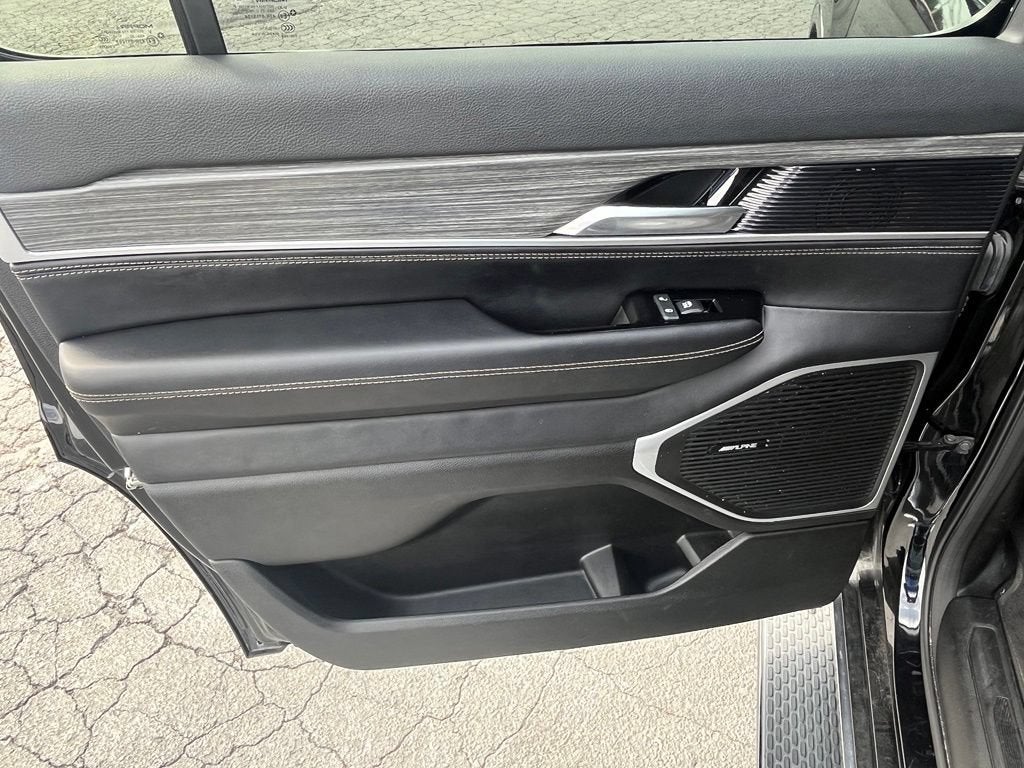 2024 Jeep Wagoneer Series II