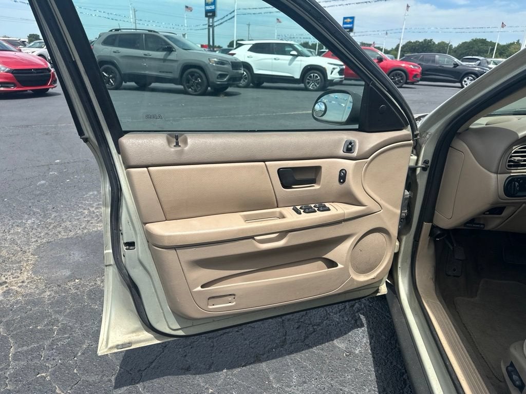 2006 Ford Taurus SE