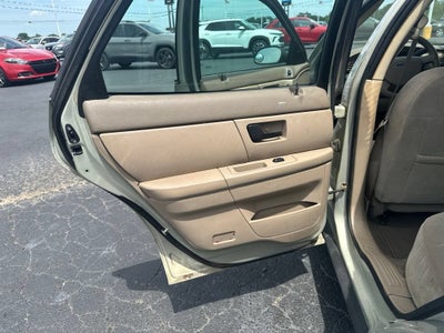 2006 Ford Taurus SE