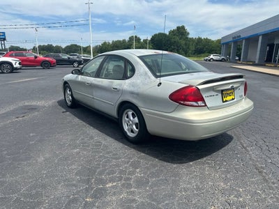 2006 Ford Taurus SE