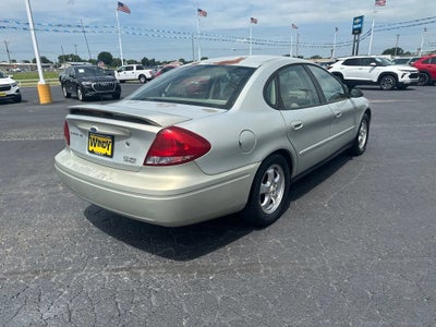 2006 Ford Taurus SE