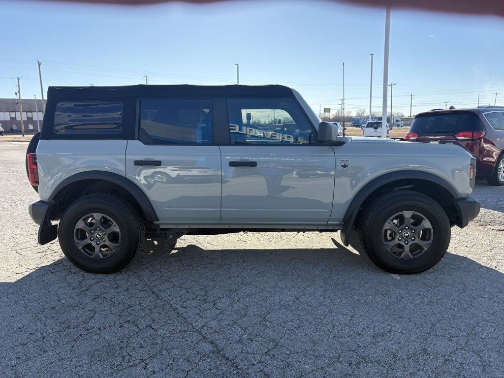 2022 Ford Bronco Base