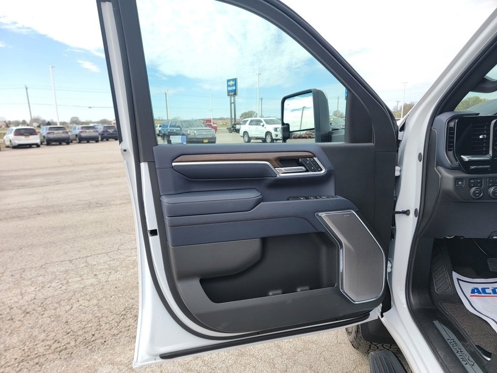 2025 Chevrolet Silverado 2500 HD High Country