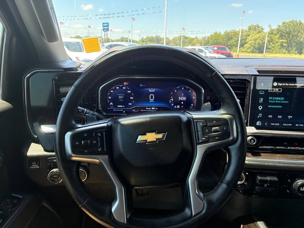 2025 Chevrolet Silverado 1500 LT
