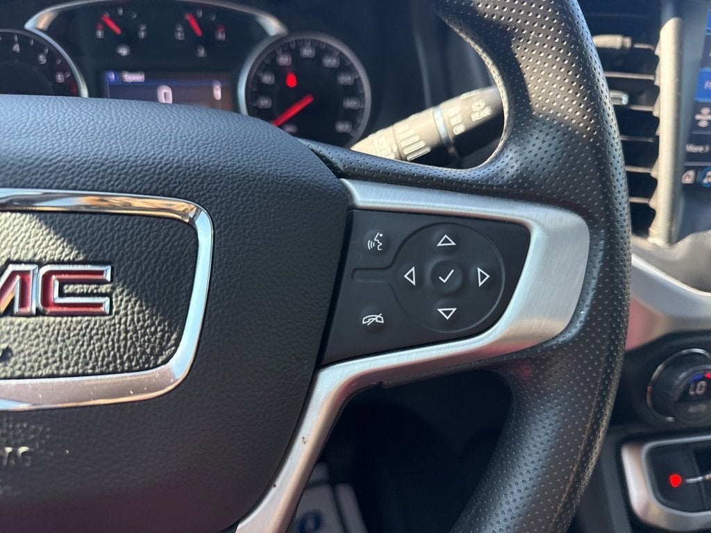 2022 GMC Acadia SLE