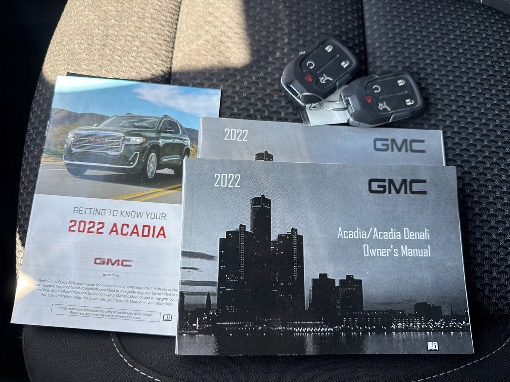 2022 GMC Acadia SLE