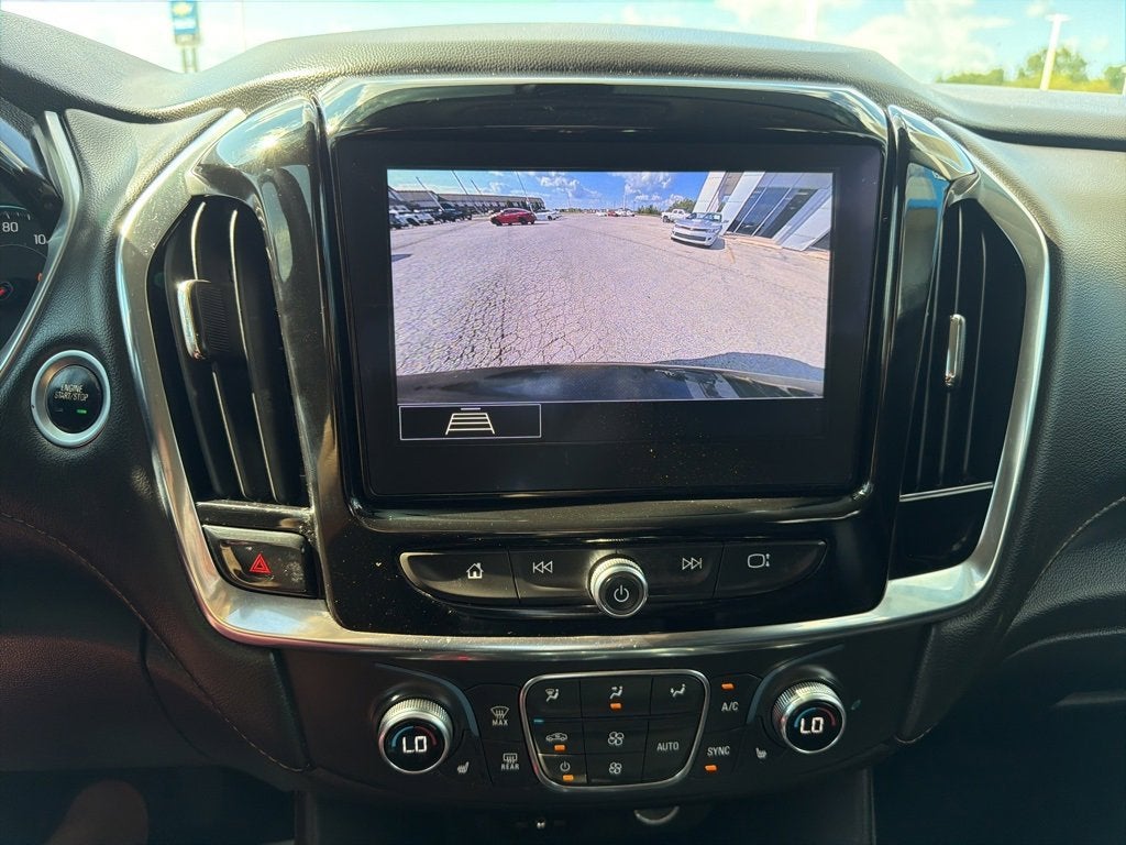 2021 Chevrolet Traverse LT Leather