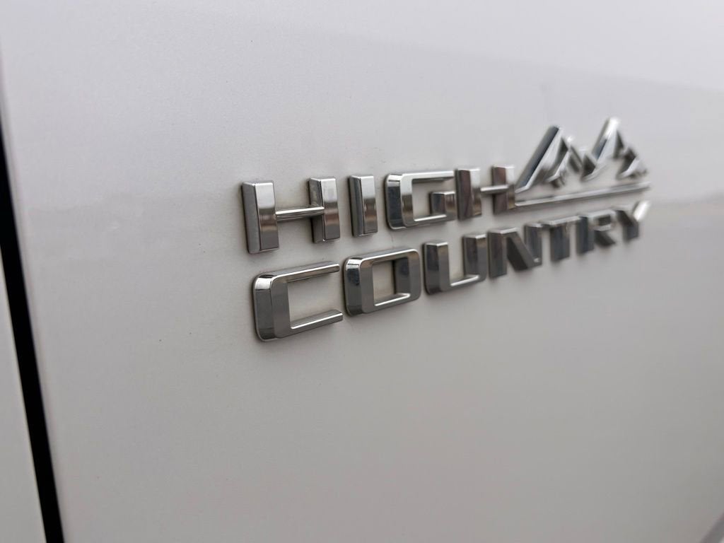 2023 Chevrolet Traverse High Country