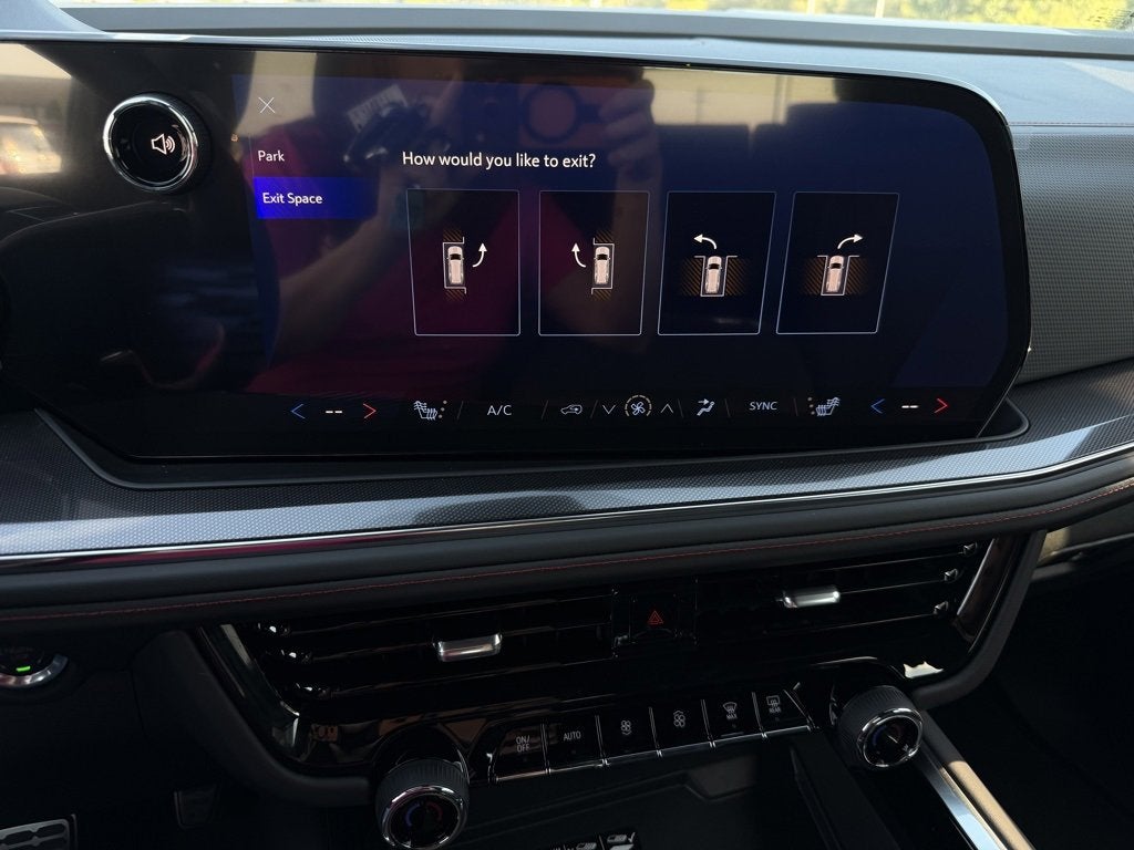 2025 Chevrolet Tahoe RST