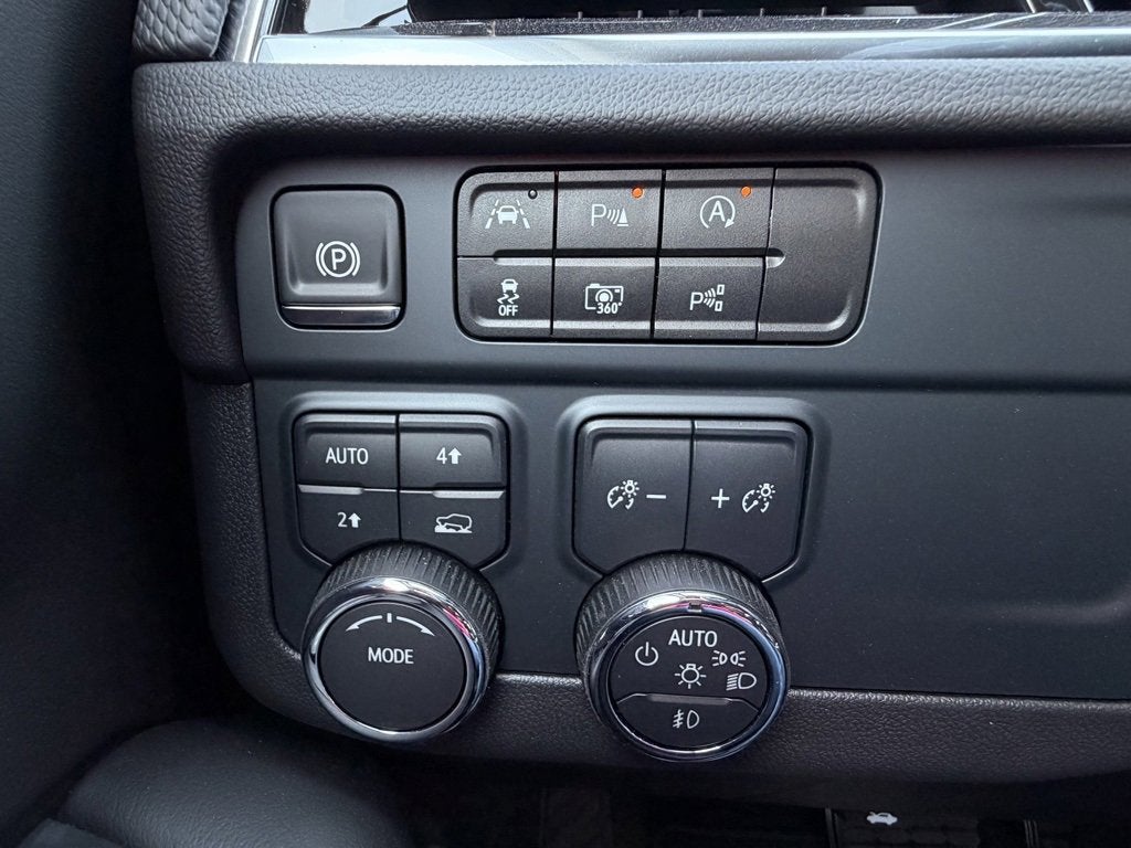 2025 Chevrolet Tahoe RST