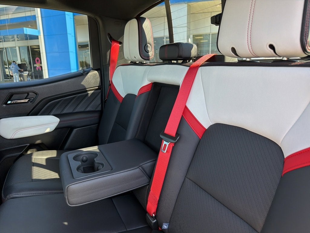 2024 GMC Canyon AT4X