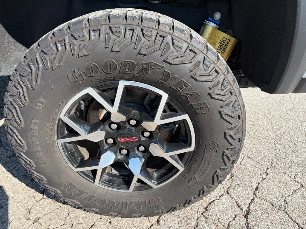 2024 GMC Canyon AT4X