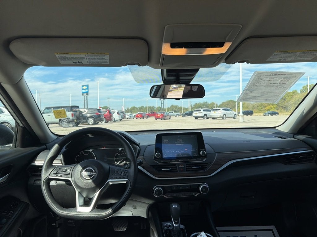 2024 Nissan Altima 2.5 SV