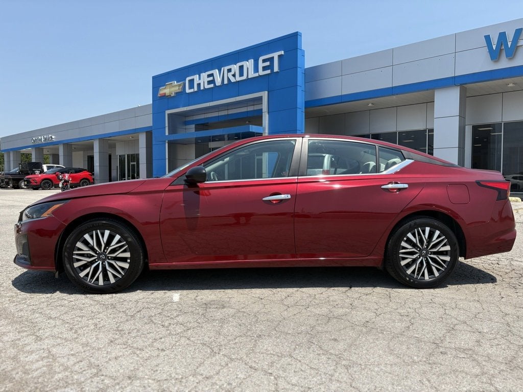 2025 Nissan Altima SV