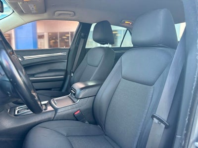 2019 Chrysler 300 Touring