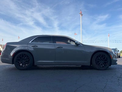 2019 Chrysler 300 Touring