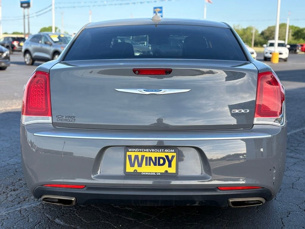 2019 Chrysler 300 Touring
