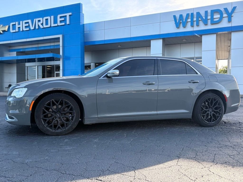 2019 Chrysler 300 Touring