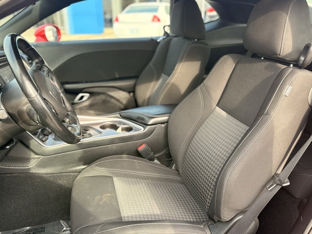 2022 Dodge Challenger SXT