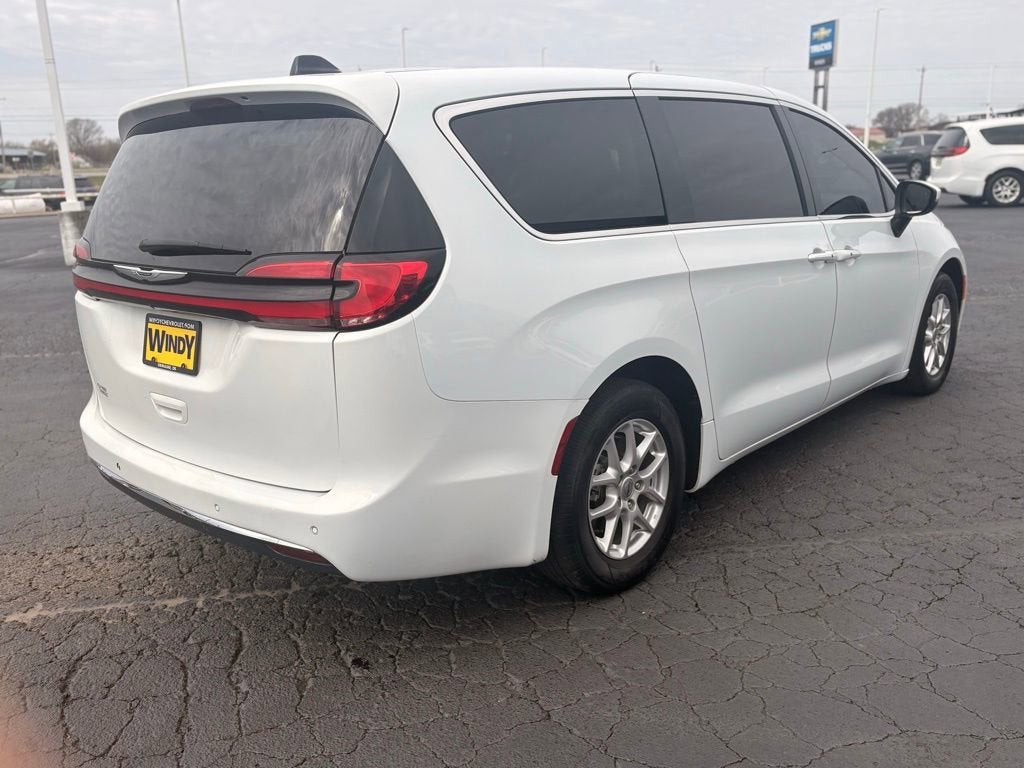 2023 Chrysler Pacifica Touring L