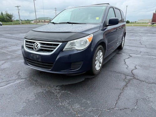 2013 Volkswagen Routan SE w/RSE & Navigation