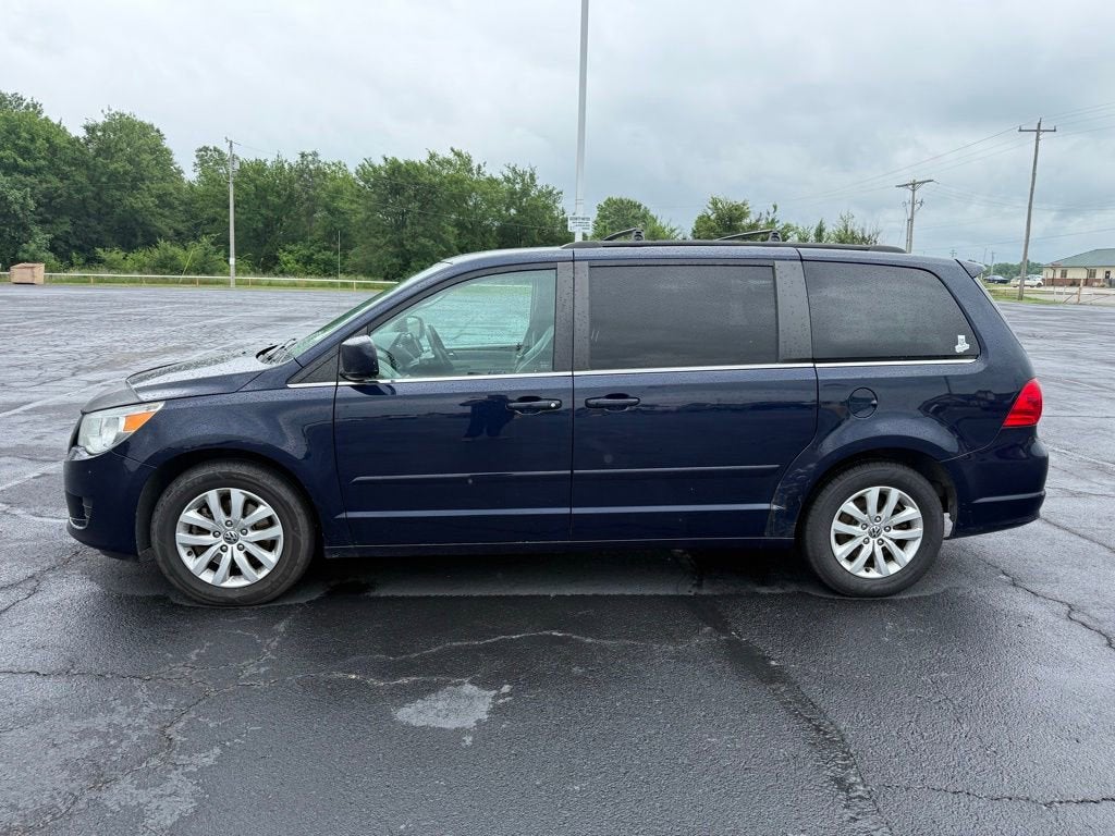 2013 Volkswagen Routan SE w/RSE & Navigation