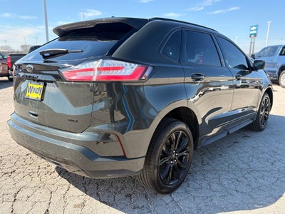 2022 Ford Edge SE