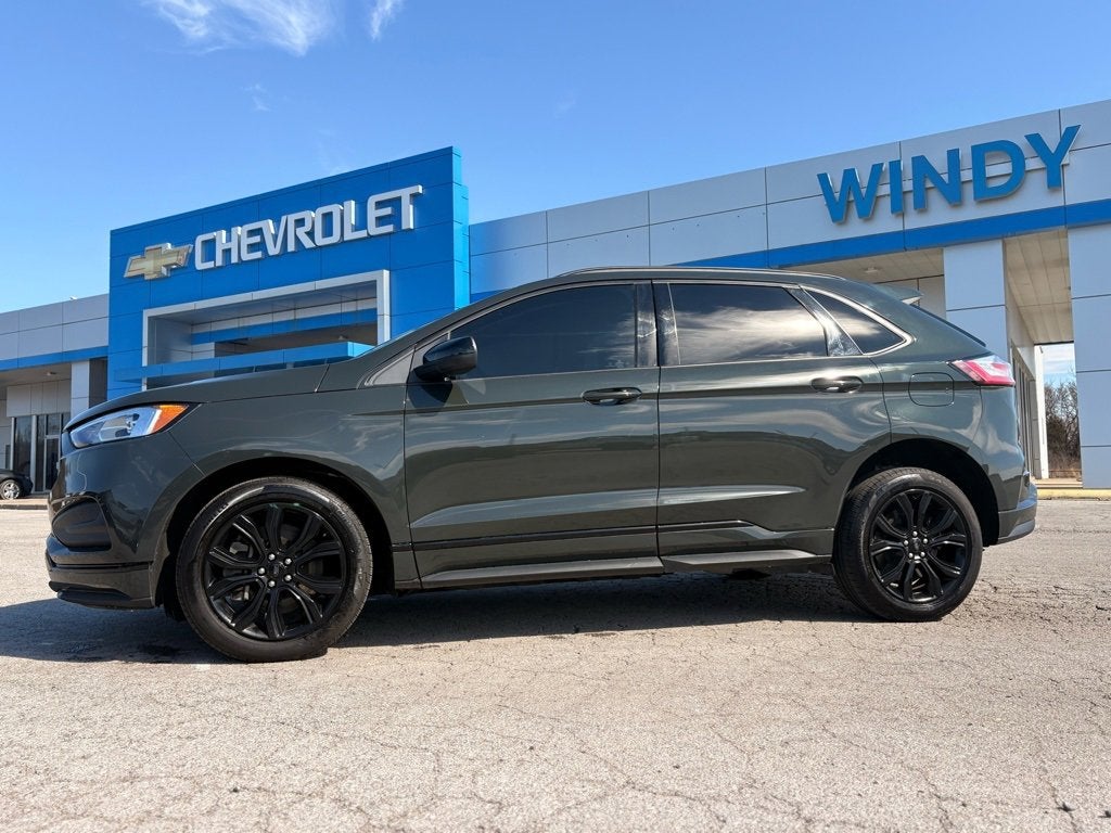 2022 Ford Edge SE