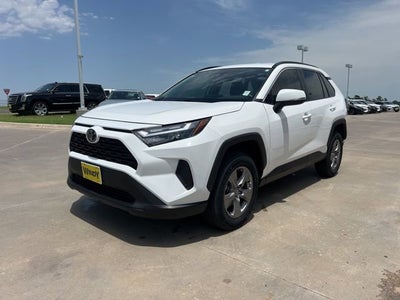 2022 Toyota RAV4 XLE