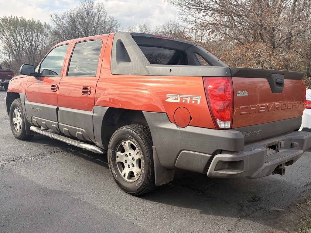 2003 Chevrolet Avalanche Base