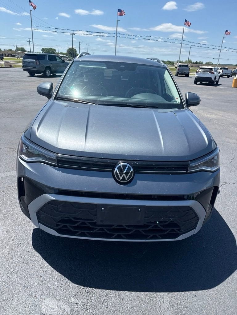 2025 Volkswagen Taos SE
