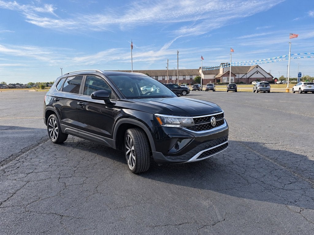 2024 Volkswagen Taos SE
