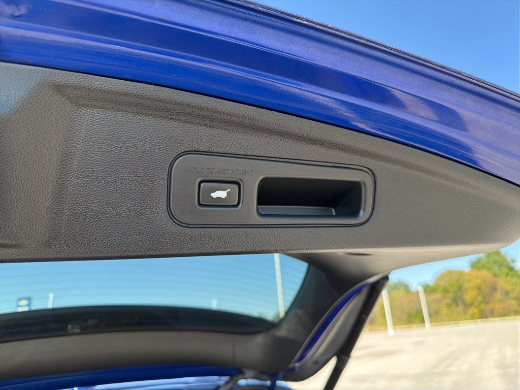 2022 Acura MDX w/A-Spec Package