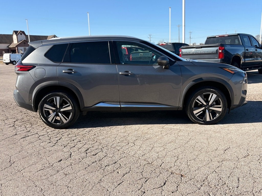 2023 Nissan Rogue SL