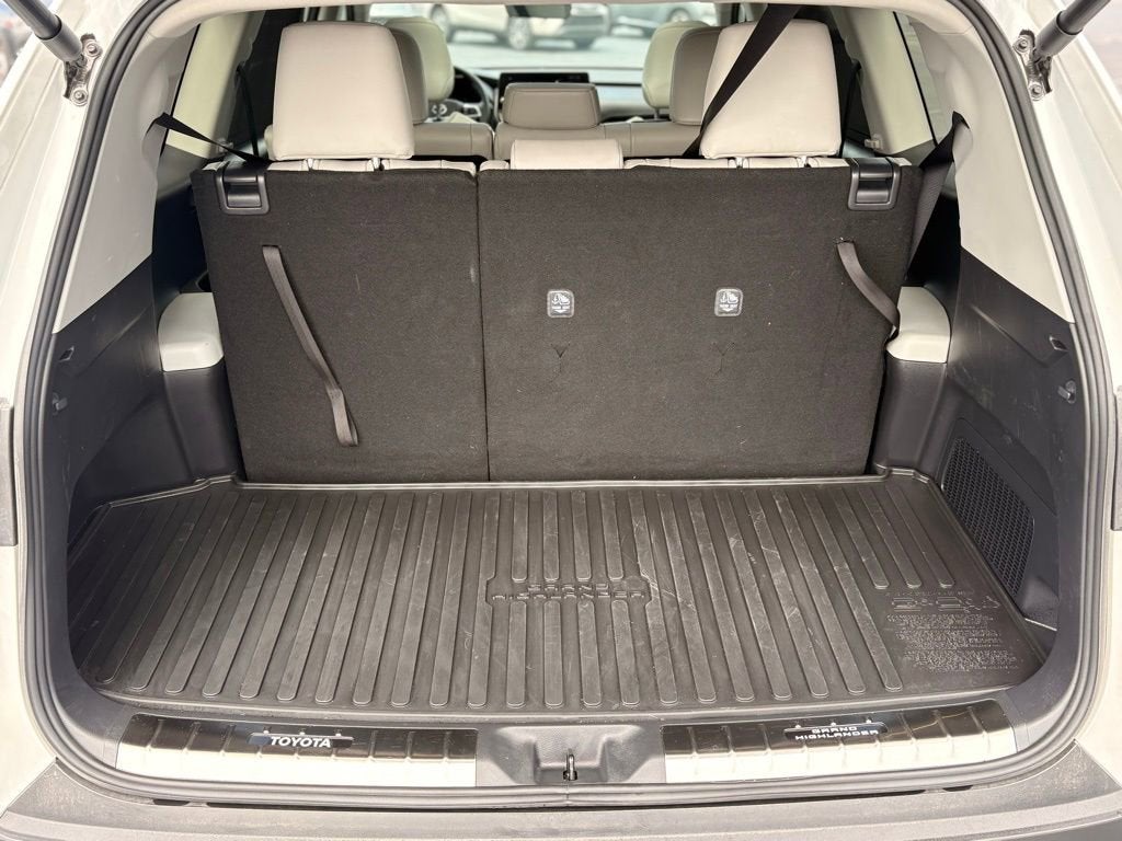 2026 Toyota Grand Highlander LE