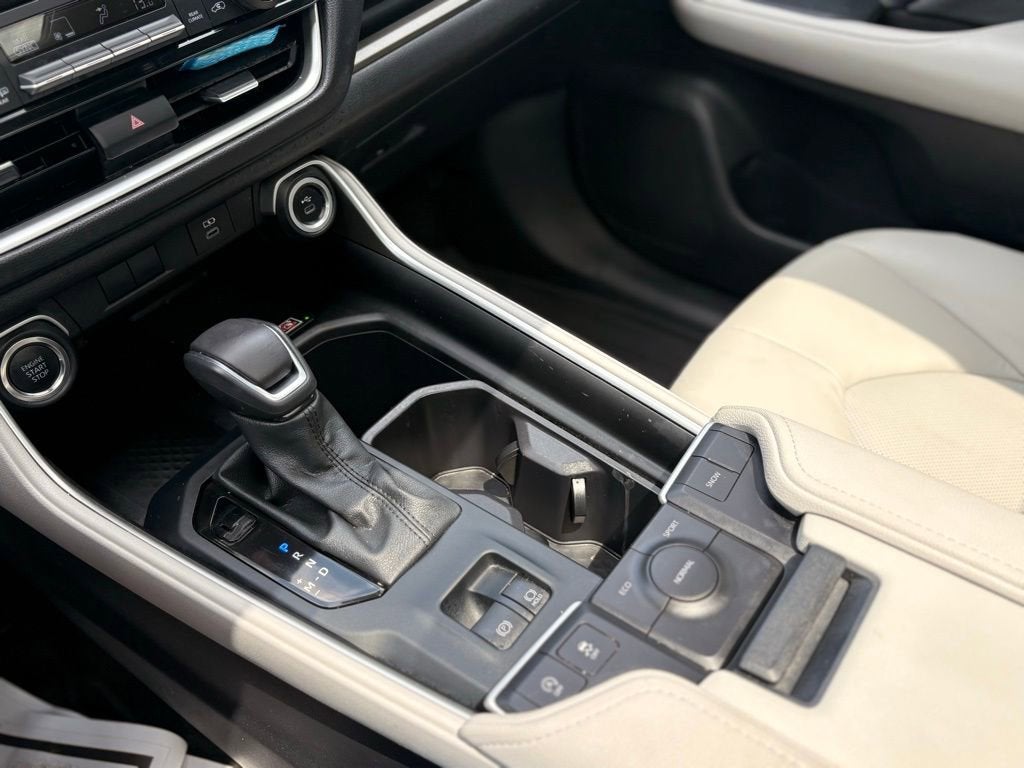 2026 Toyota Grand Highlander LE