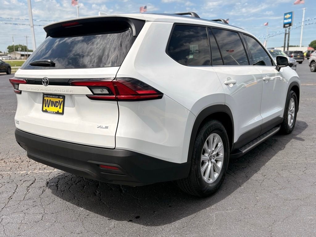 2026 Toyota Grand Highlander LE