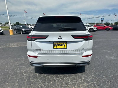 2025 Mitsubishi Outlander SE