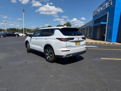 2025 Mitsubishi Outlander SE